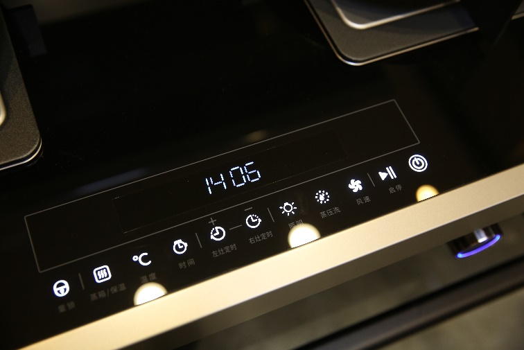 點(diǎn)擊進(jìn)入看圖評(píng)論